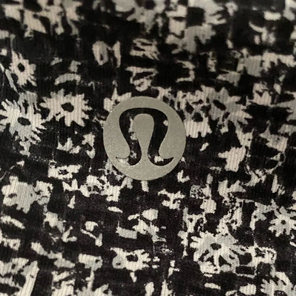 Lululemon Print Racerback Bra - Picture 5 of 7
